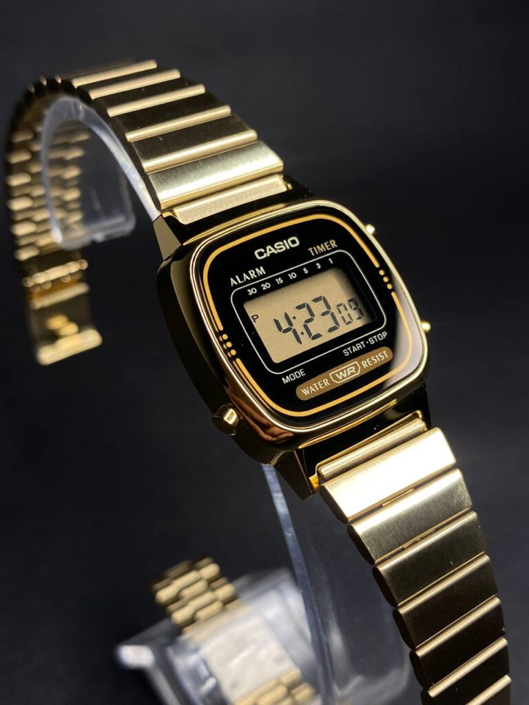 жіночи годинники vintage